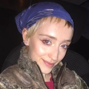 Meet your Posher, Wayne